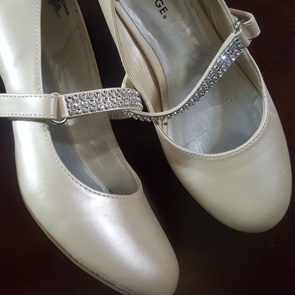*Price Drop! Little Girls Shoes